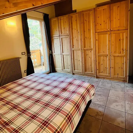 Dolomia Attic Apartment Bormio